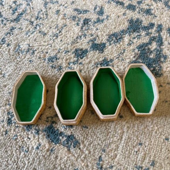 Two vintage bamboo trinket Asian boxes green silk lined hand painted small - Picture 2 of 8